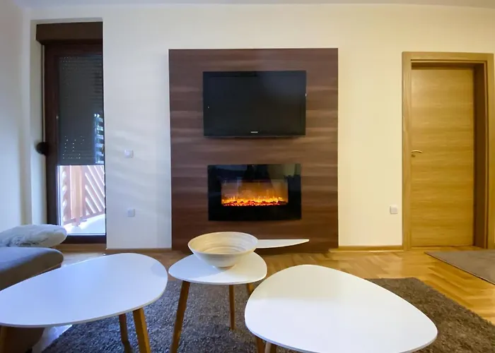 Alisa 公寓 兹拉蒂博尔